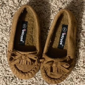 Toddler moccasins